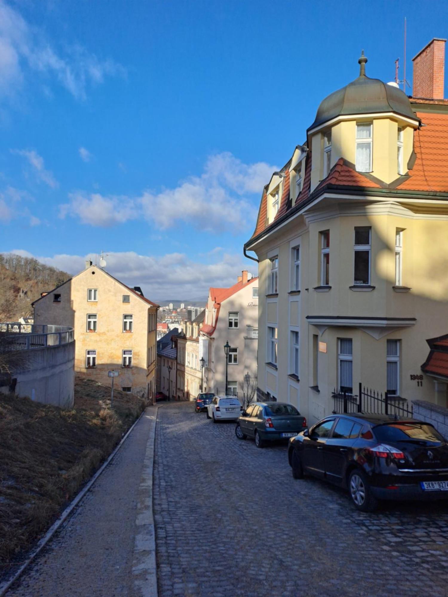 Vila Historica Karlovy Vary Luaran gambar
